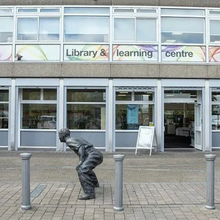kirkby_library_and_learning_centre_1.jpg