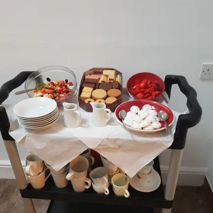 mid_morning_snack.jpg