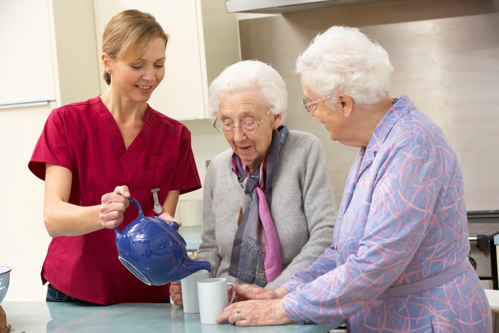 photodune-2964364-senior-women-at-home-with-carer-m.jpg