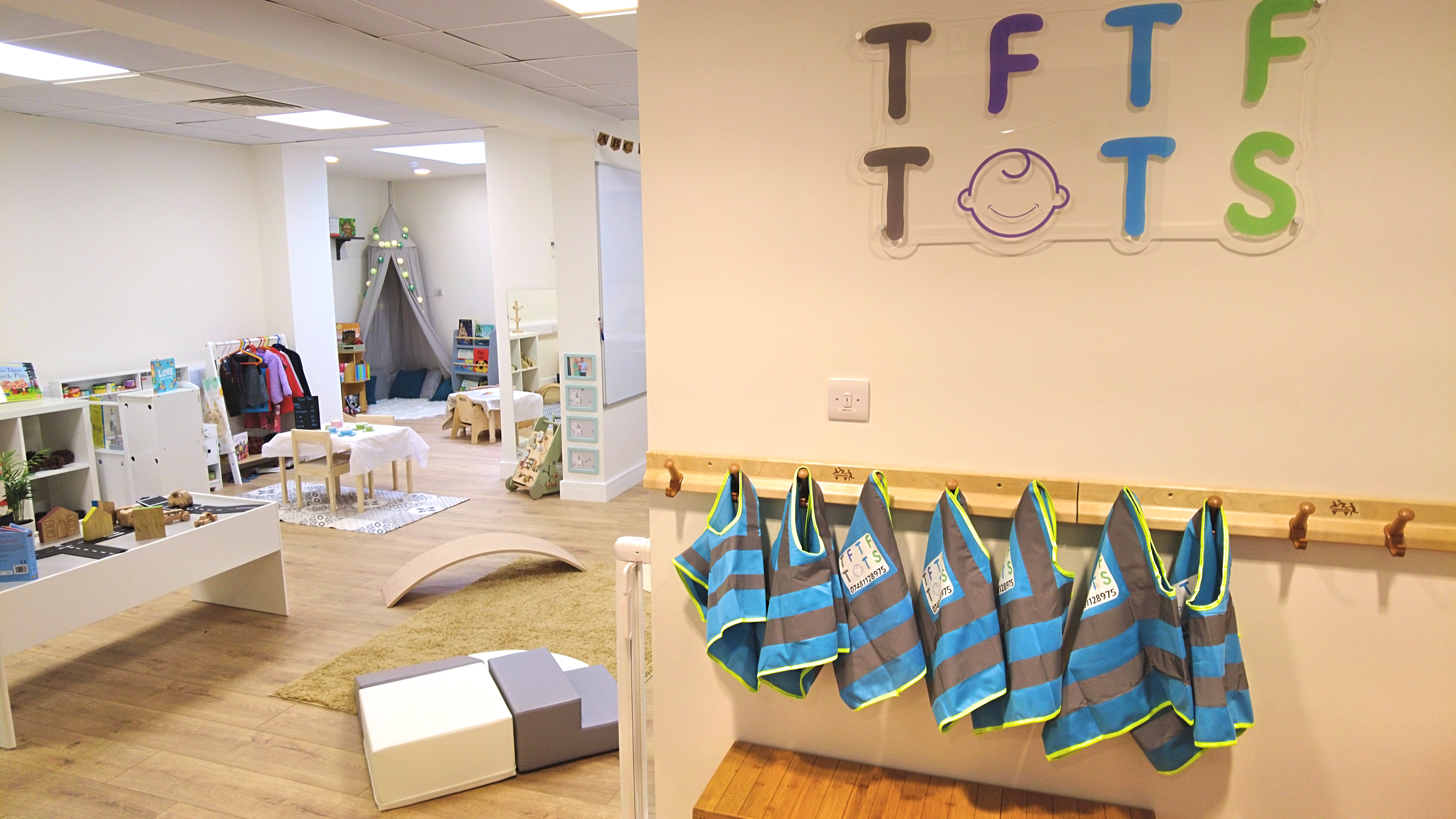 https://search3.openobjects.com/mediamanager/nottingham/fsd/images/tftf_tots_2.jpg