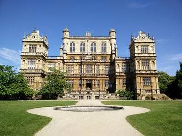 Front of Wollaton hall building